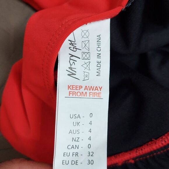 Nasty Gal Red Plunge Neck Cross Back One-Piece Swimsuit Sz 0 NWT - Picture 8 of 8